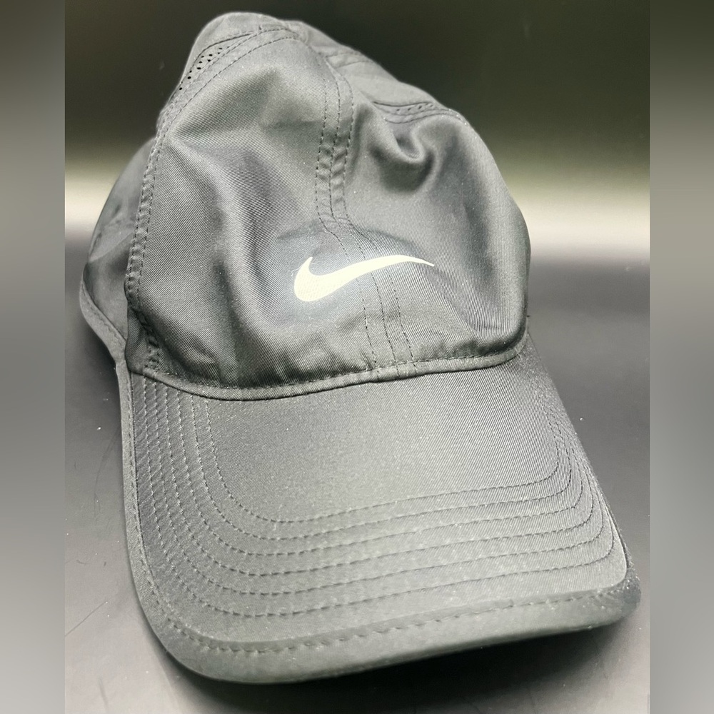 Nike Featherlite unstructured Hat-Black/White, Adjustable, oneβ size fits most